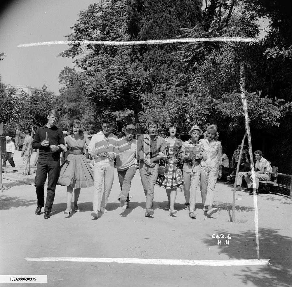 Summer Holiday (1963)