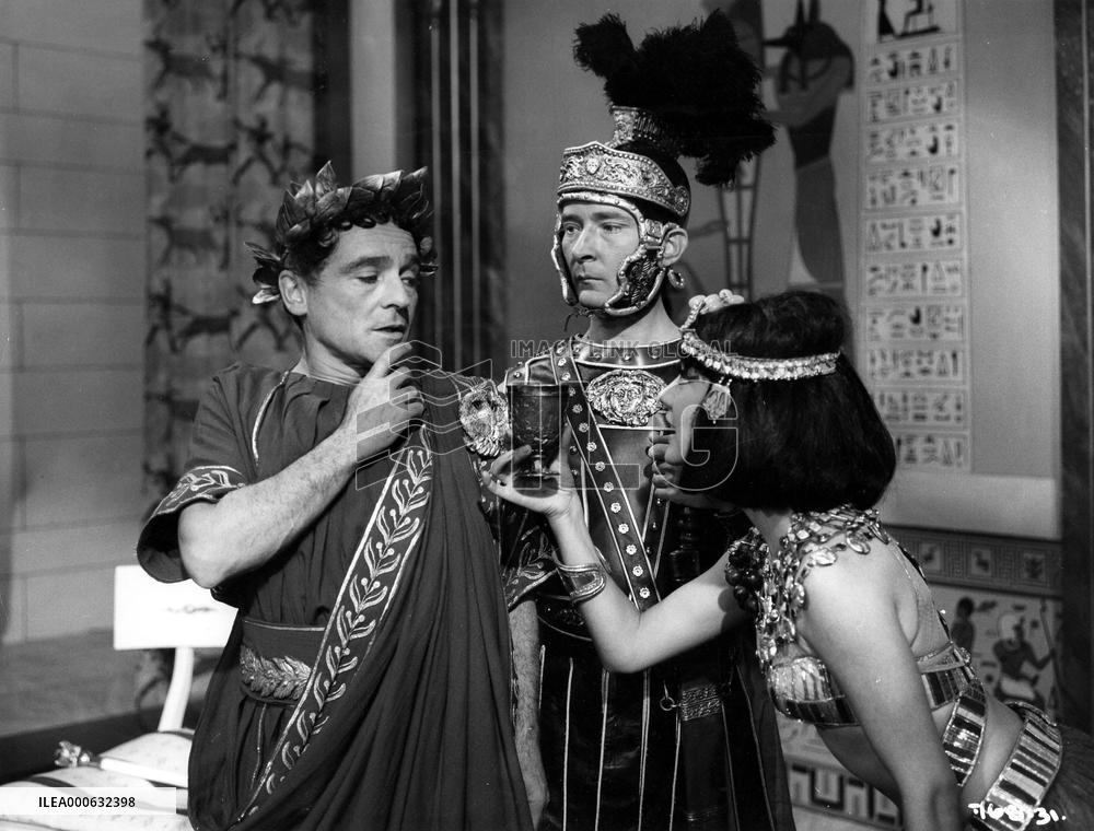 CARRY ON CLEO
