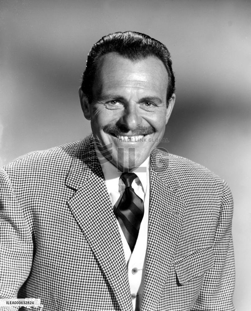 SCHOOL FOR SCOUNDRELS