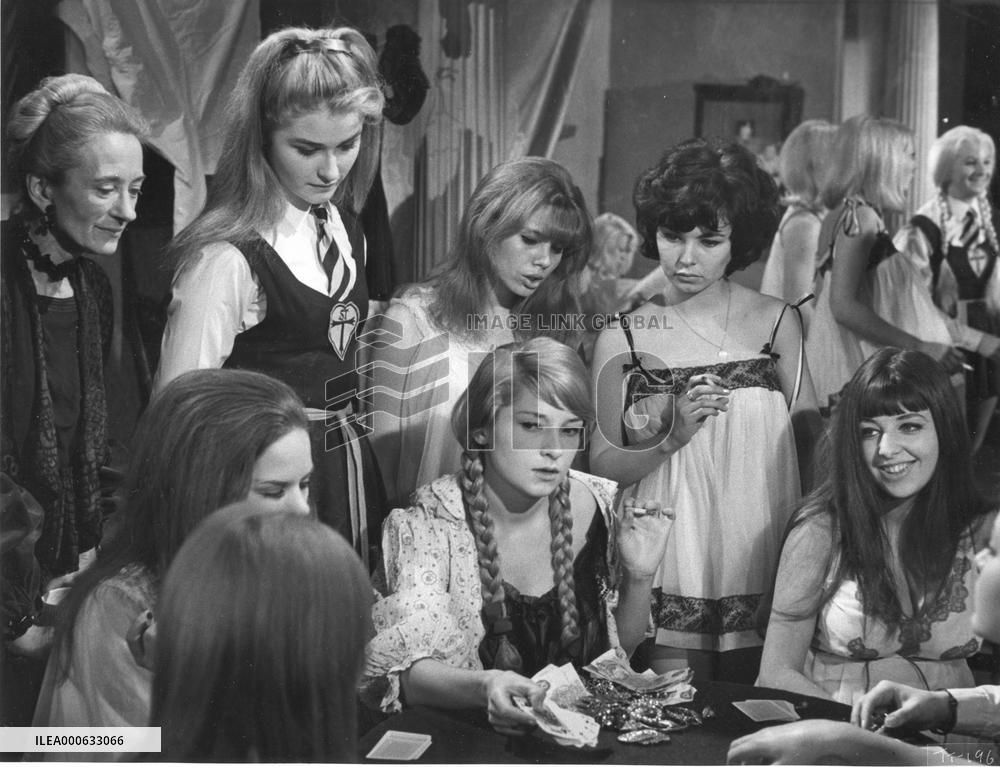 THE GREAT ST TRINIANS TRAIN ROBBERY