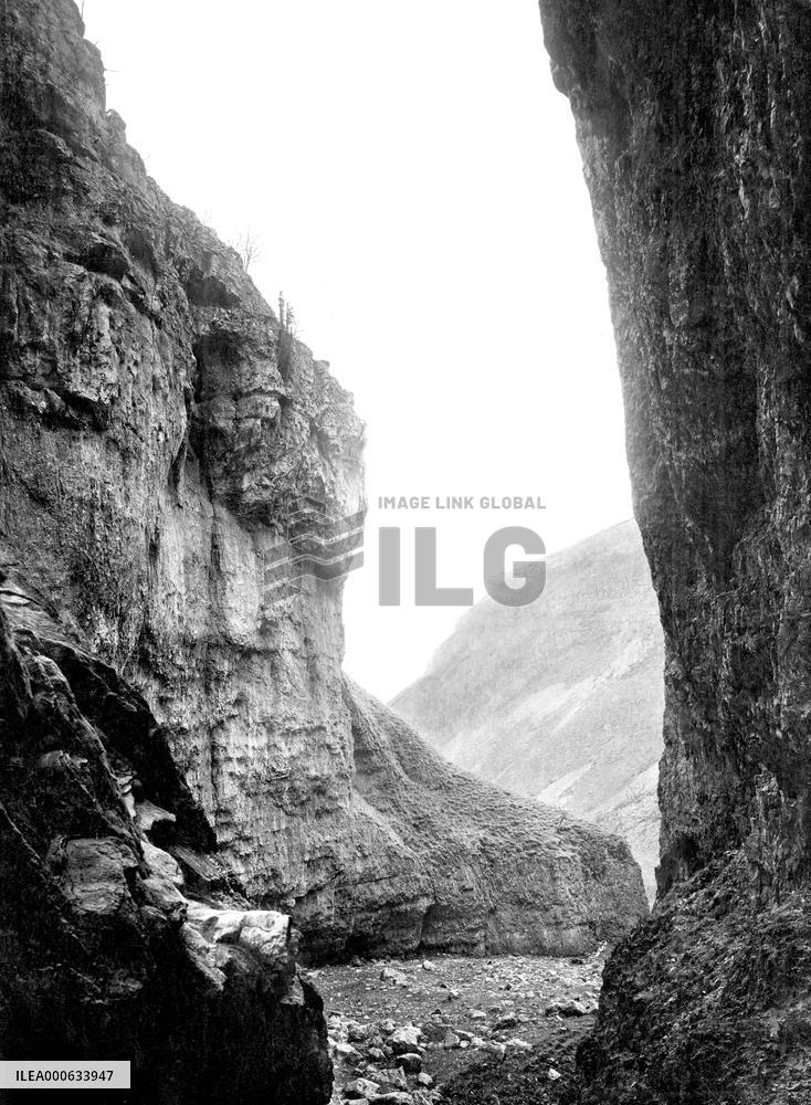 Malham, Gordale Scar c1881