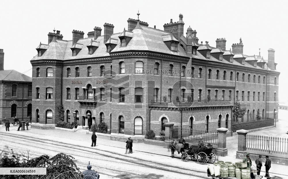 Grimsby, Royal Hotel 1890