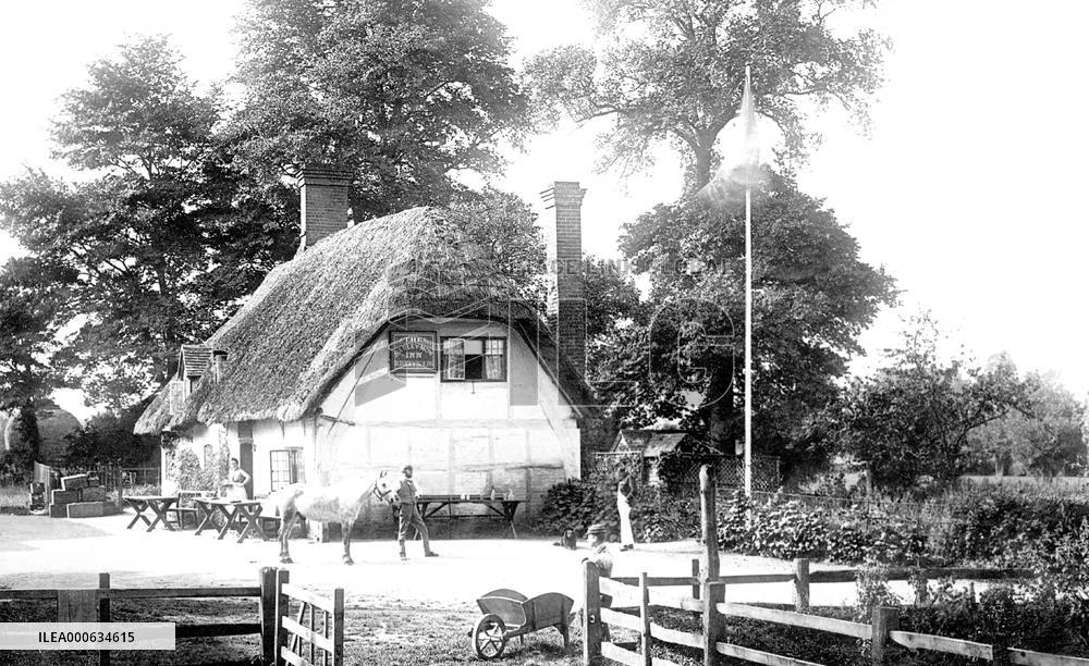 Clifton Hampden, the Barley Mow Inn 1890