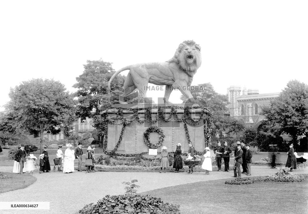 Reading, the Maiwand Memorial 1890