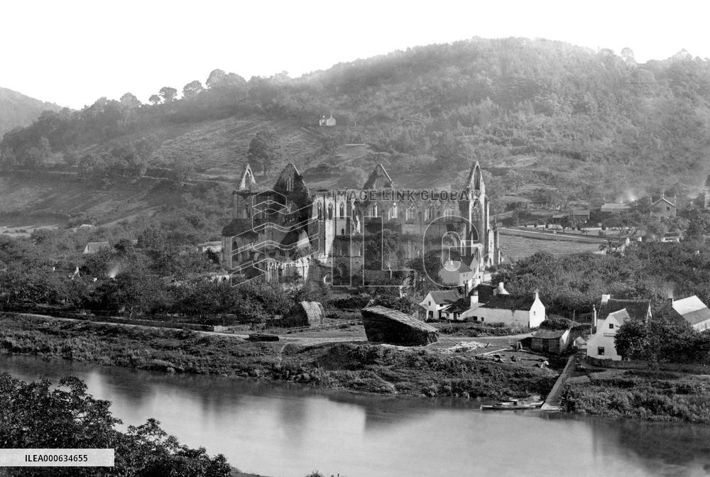 Tintern, Abbey 1890