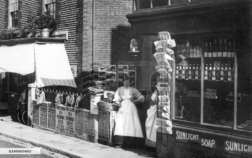Newhaven, Shop, High Street 1890