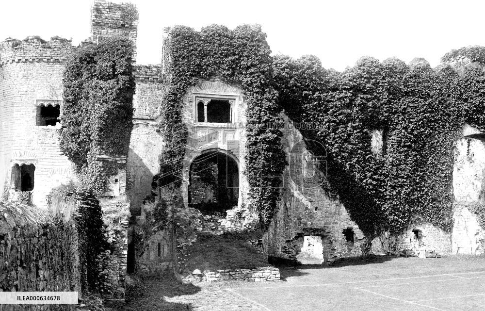 Carew Castle, 1890