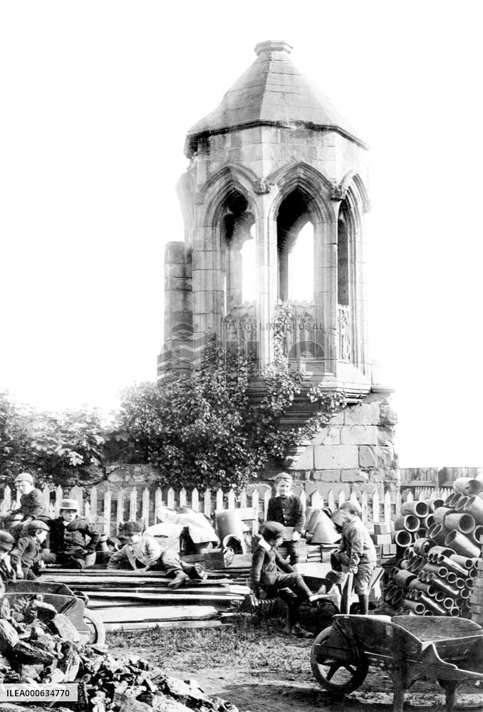 Shrewsbury, Stone Pulpit 1891