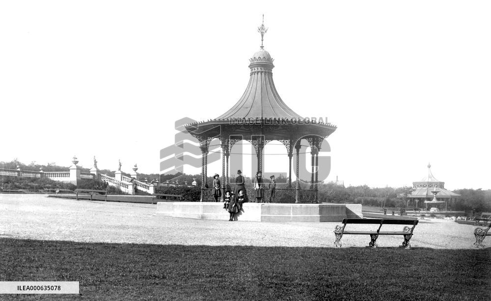 Newcastle upon Tyne, the Park and Bandstand 1888
