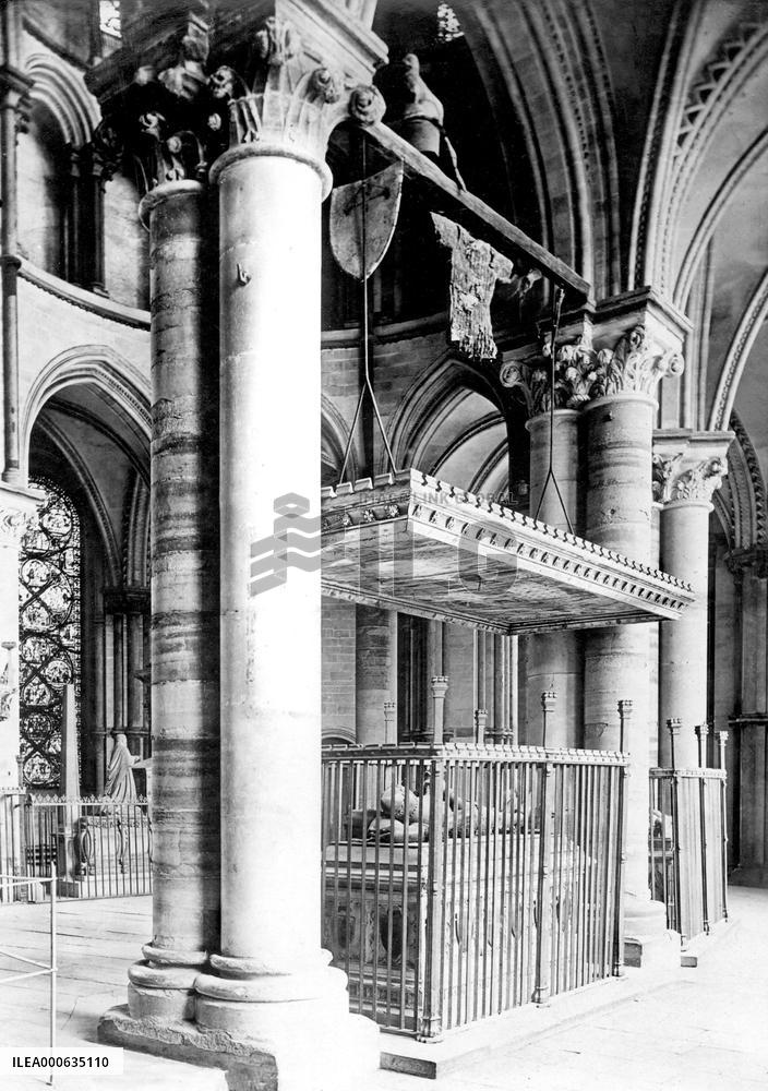 Canterbury, the Cathedral, the Tomb of the Black Prince 1888