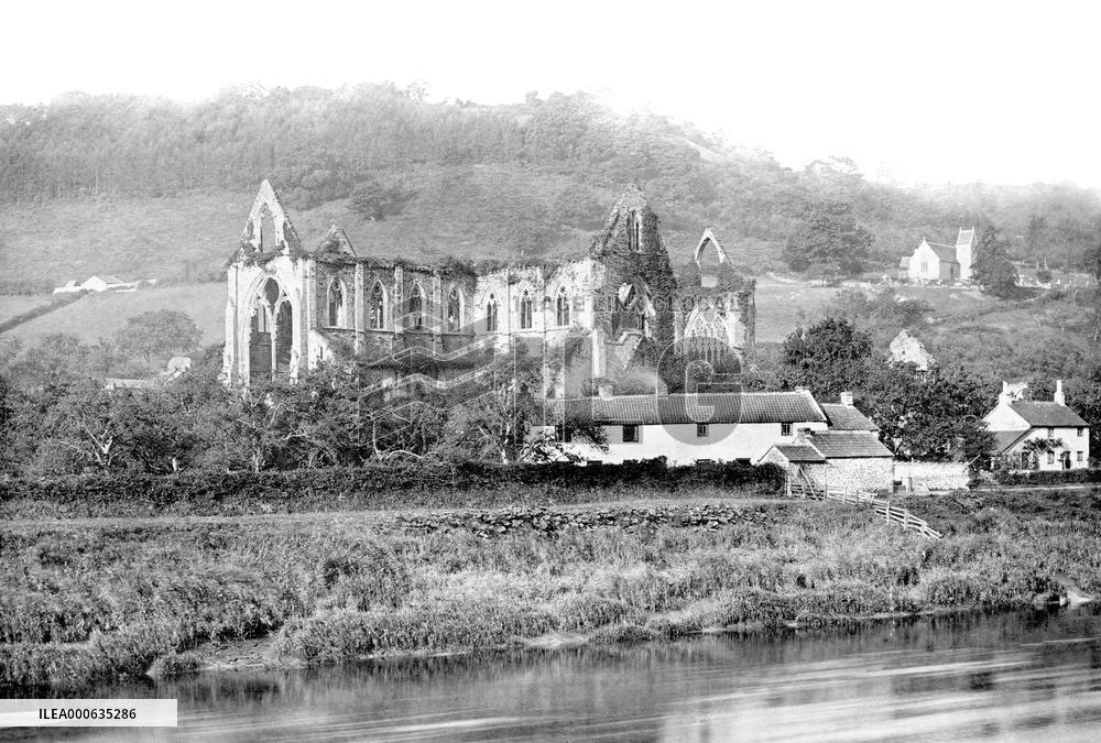 Tintern, Abbey 1890