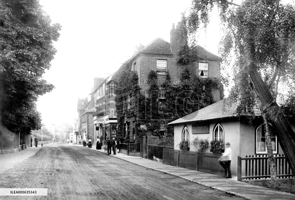 Sunbury, The Magpie Hotel 1890