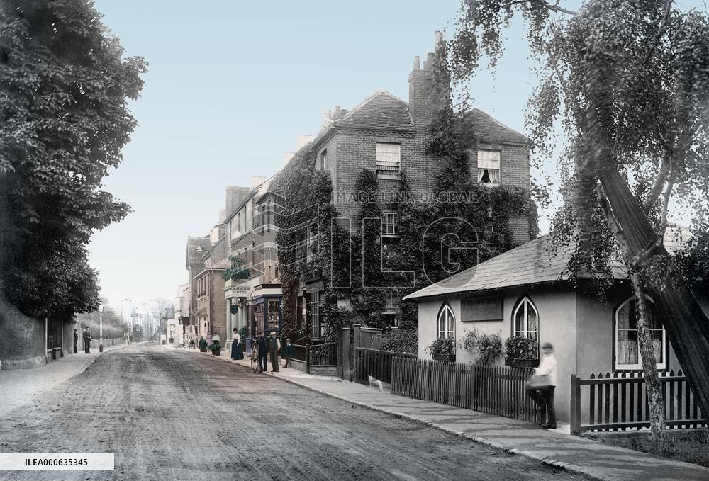 Sunbury, The Magpie Hotel 1890