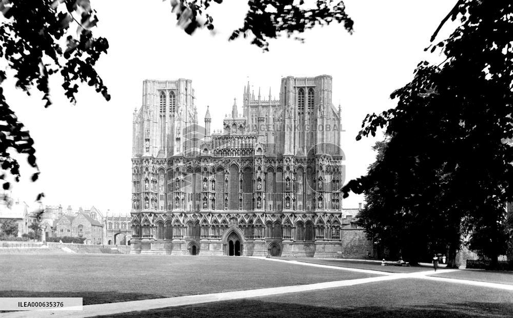 Wells, Cathedral, west front 1890
