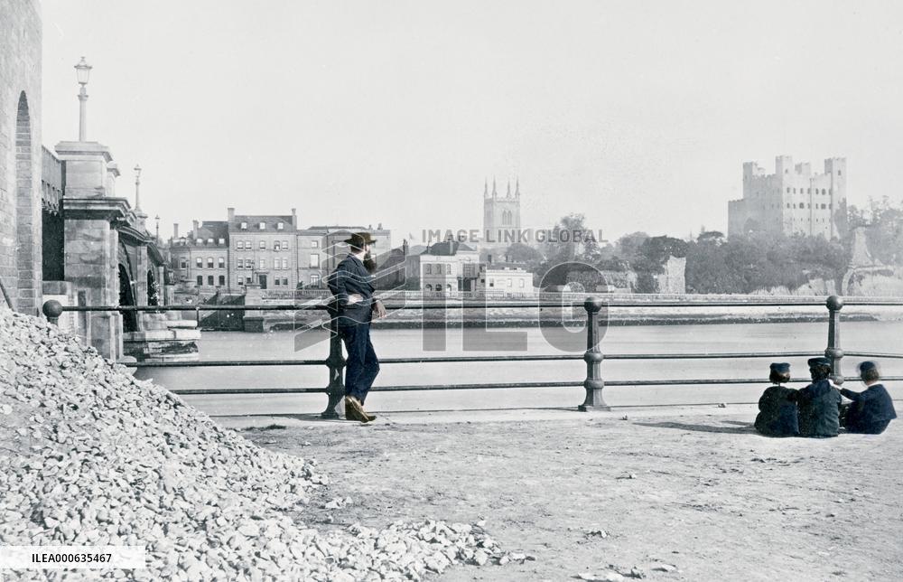 Rochester, Castle from the River c1865