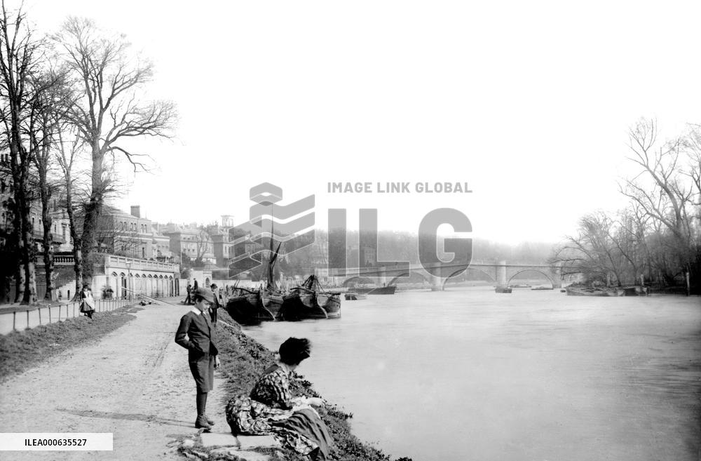 Richmond, the Bridge 1890