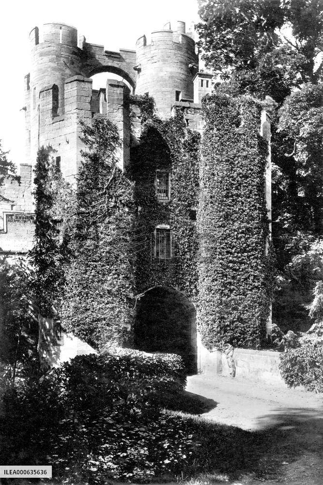 Warwick, the Castle Entrance 1892