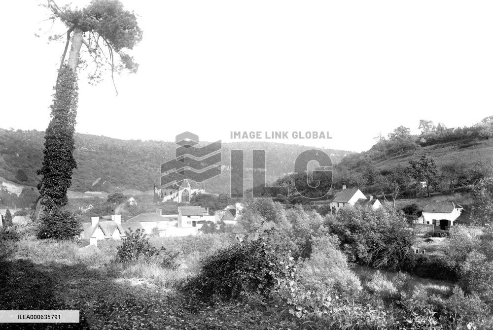 Tintern, the Village 1893