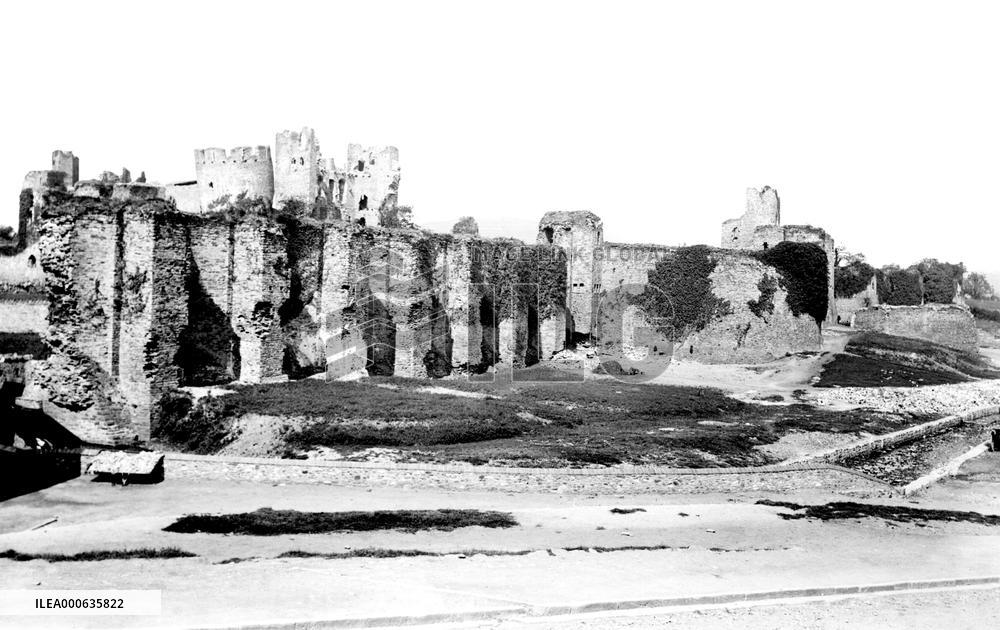 Caerphilly, the Castle 1893