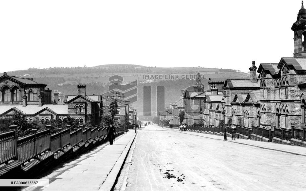 Saltaire, Victoria Road 1893