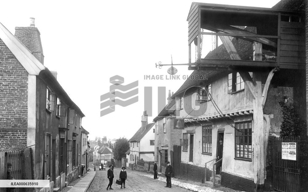 Woodbridge, the Bell Inn 1894
