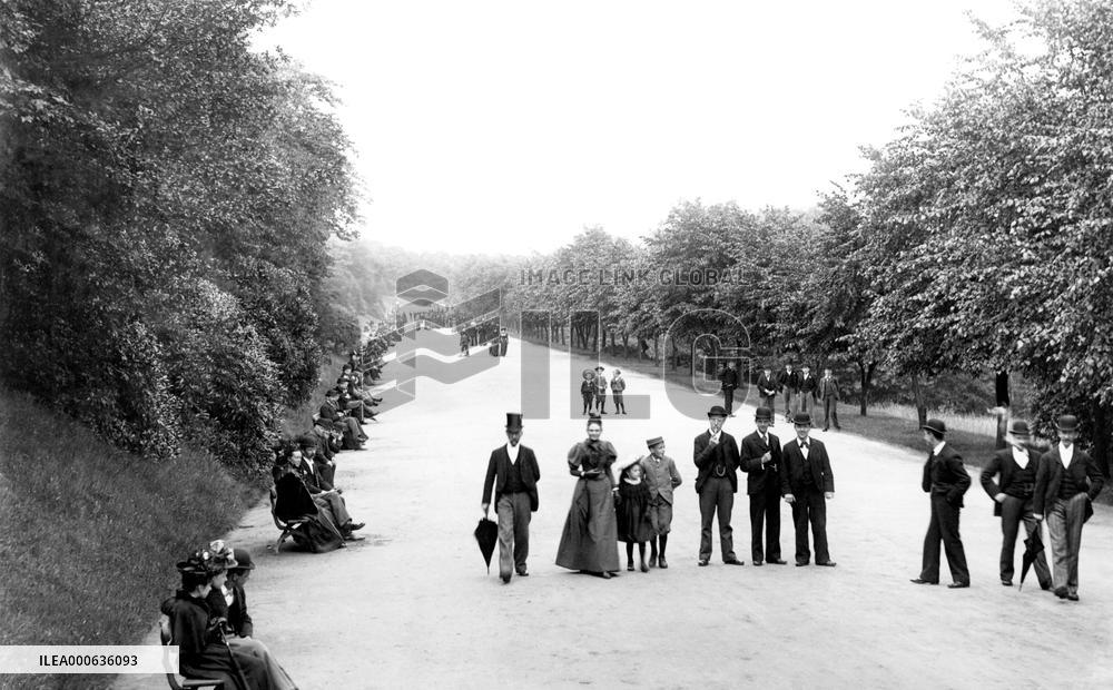 Blackburn, Corporation Park 1895