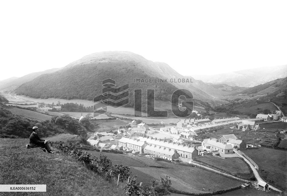Abergynolwyn, the Village 1895