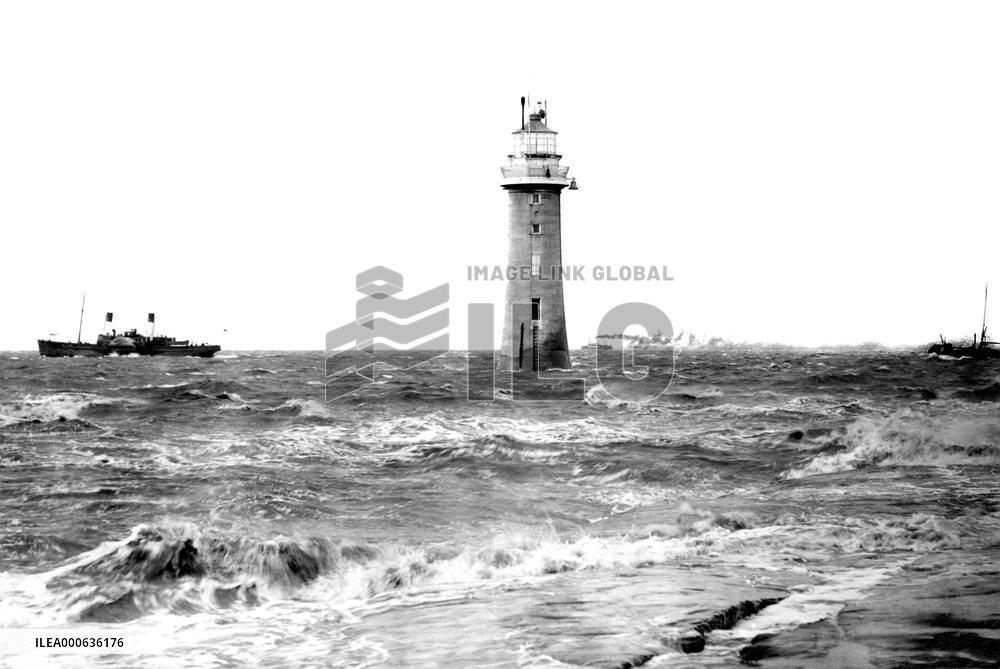 New Brighton, the Lighthouse 1895
