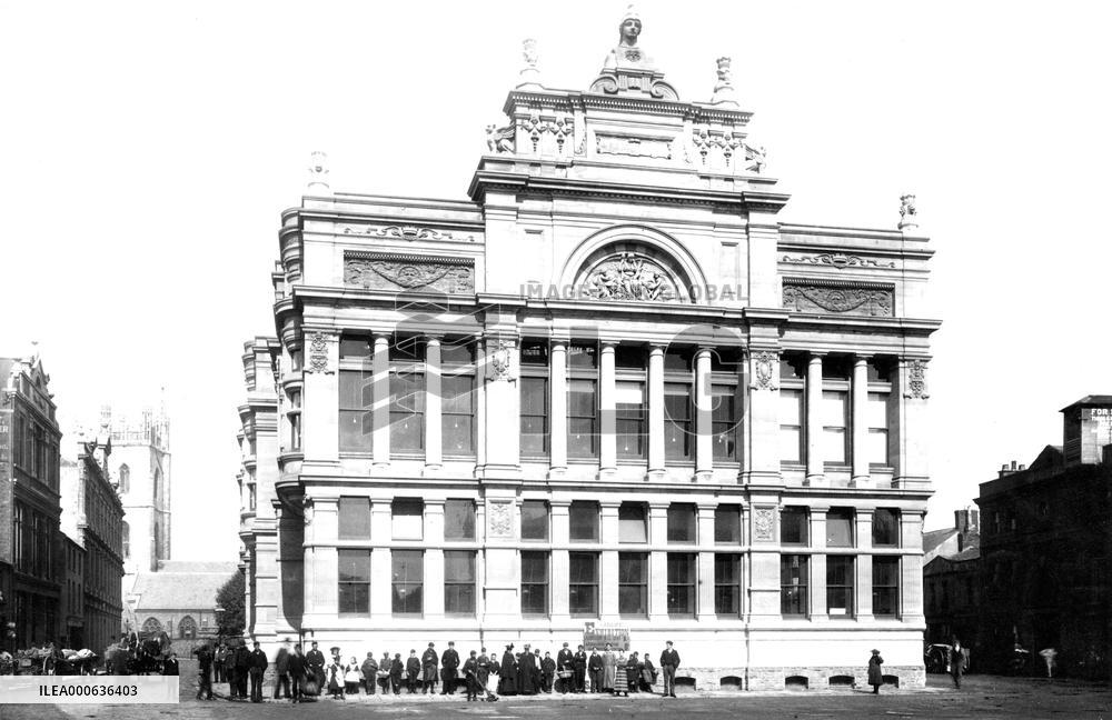 Cardiff, the Library 1896