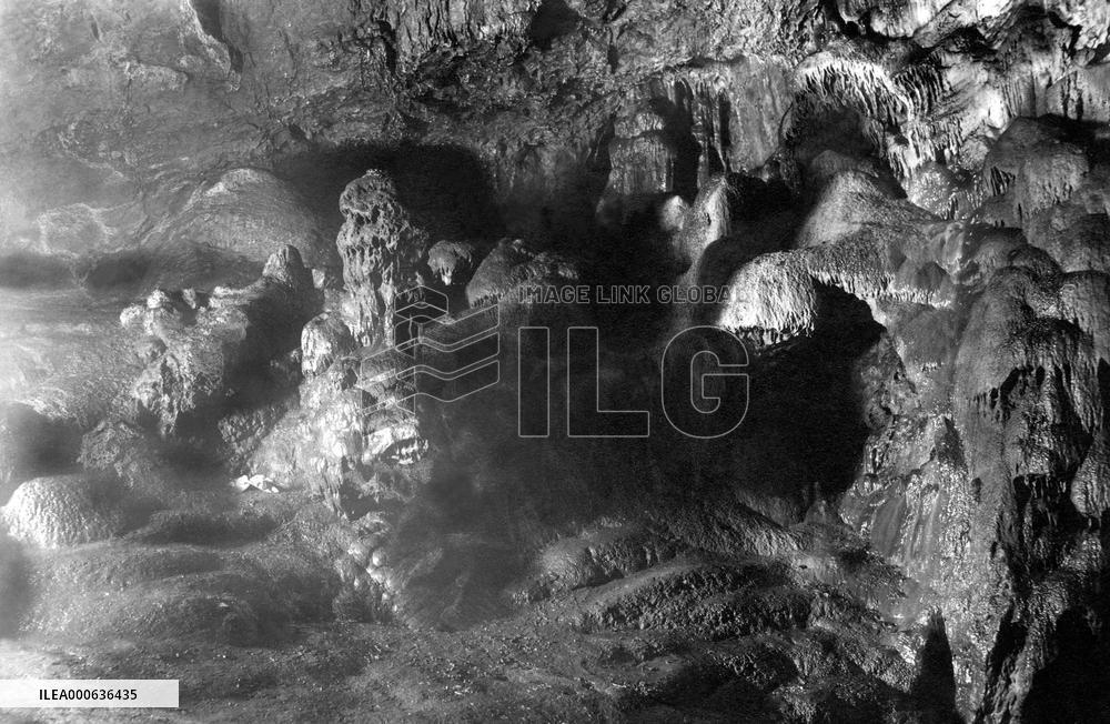 Wookey Hole, 'the Witch' 1896