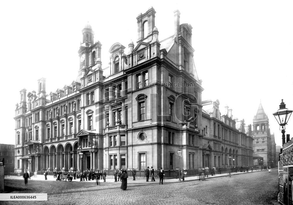 Leeds, the Post Office and Revenue Office 1897