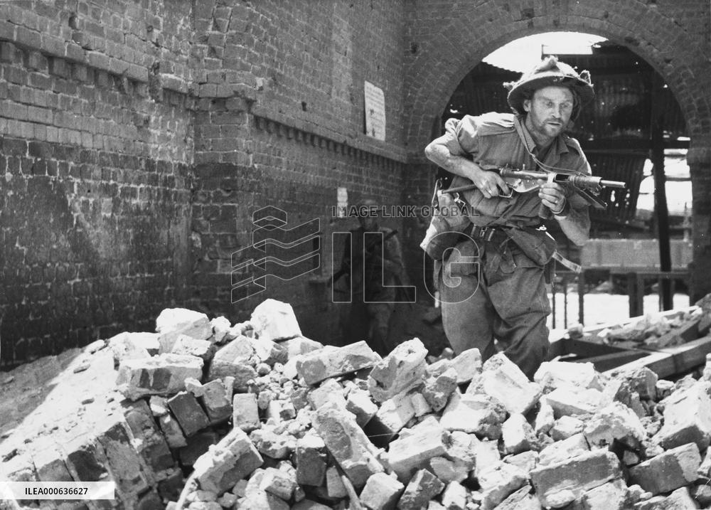 Infantry of the Yorks and Lancs regiment - Burma