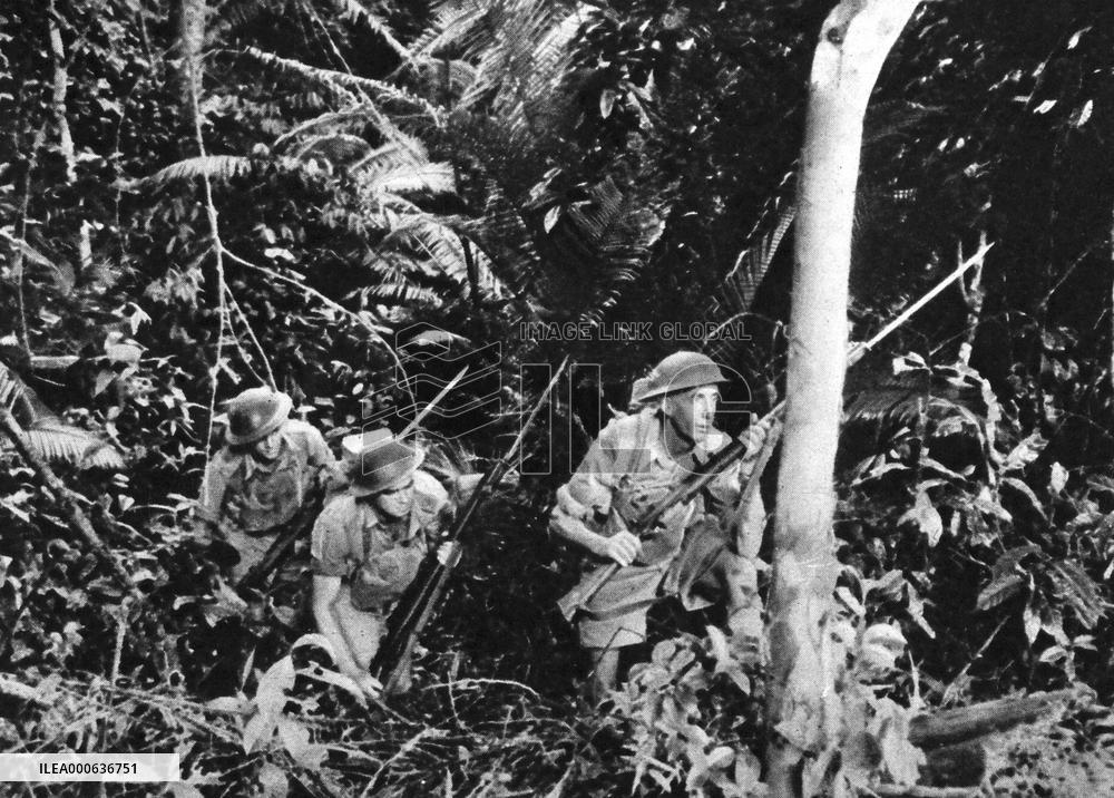 Australian troops train in Malaya