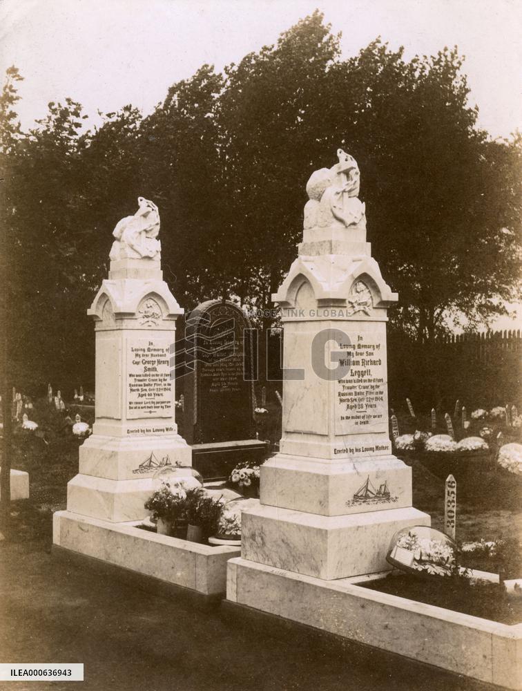 Graves of victims of a North Sea outrage, Hull, Yorkshire