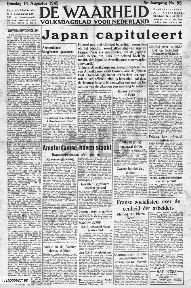 1945 De Waarheid (Holland) Japan surrenders and VJ Day