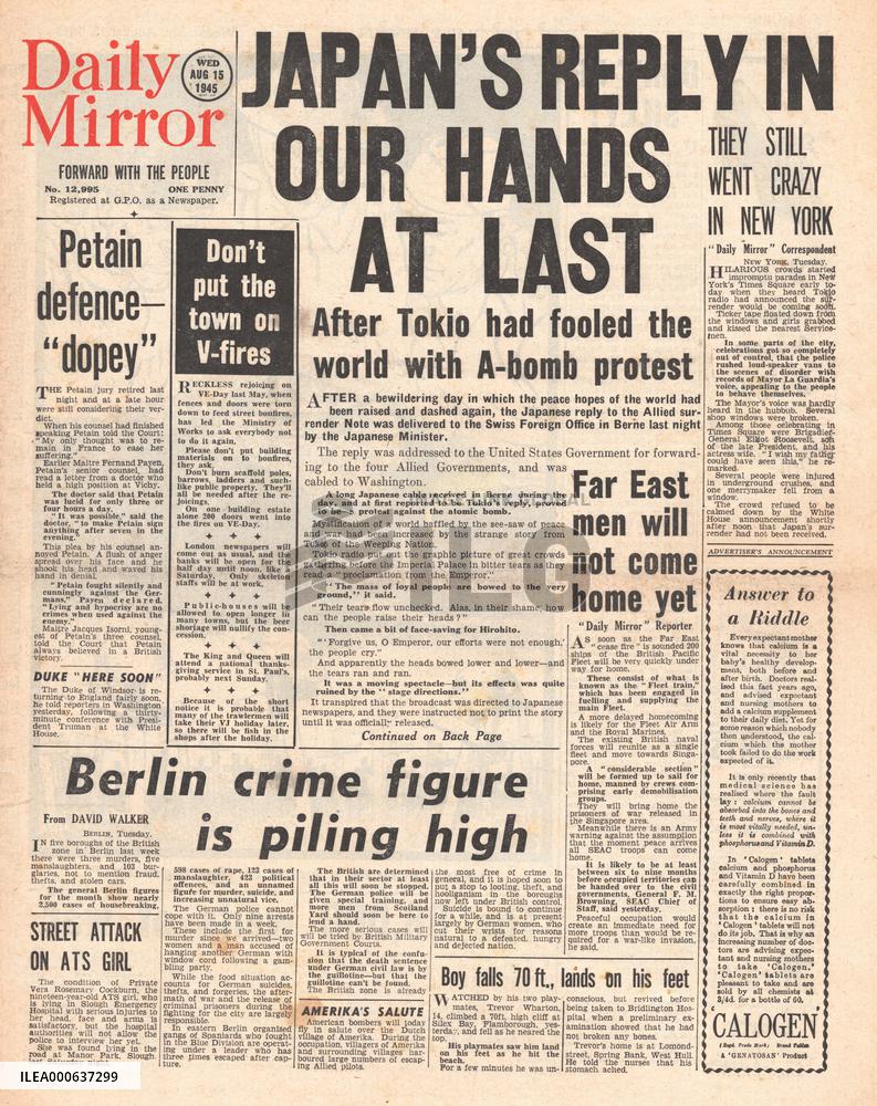1945 Daily Mirror World War Two ends and VJ Day