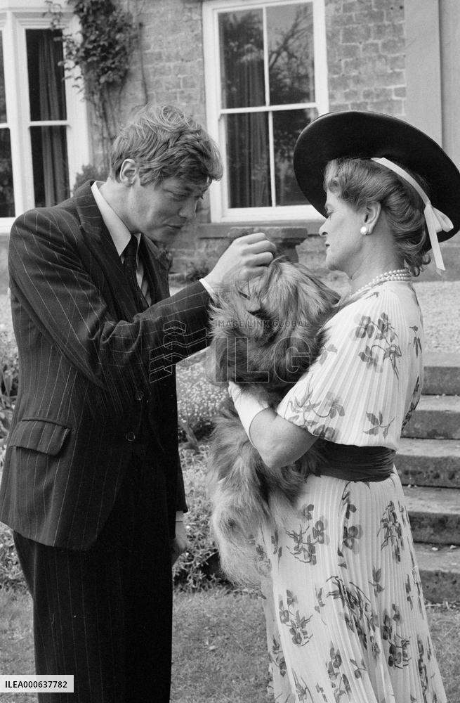 All Creatures Great and Small (1975) Film