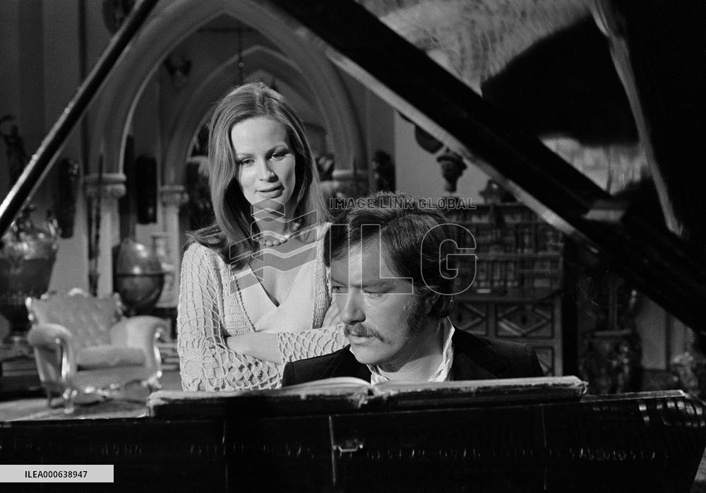 The Beast Must Die (1974) Film