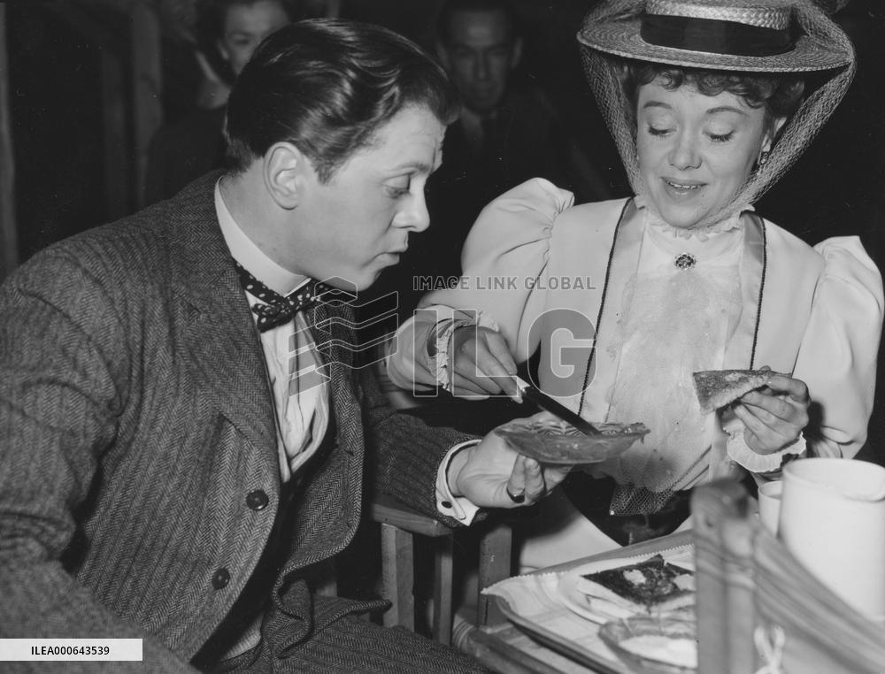 The Magic Box (1952) Film