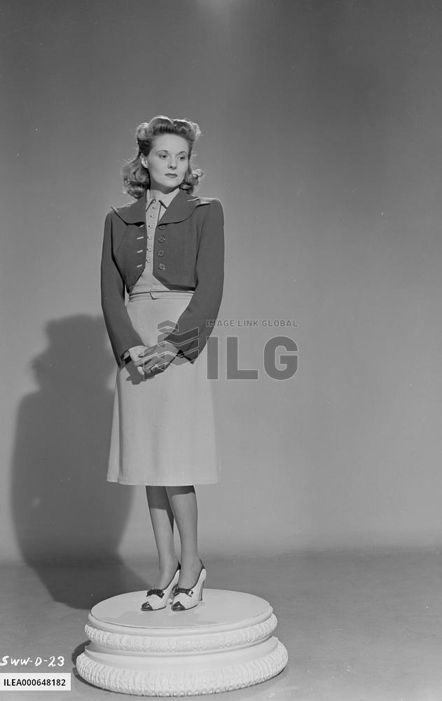 Ships with Wings (1941) Film