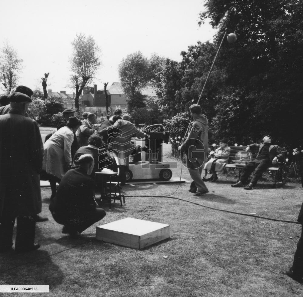 Sparrows Can't Sing (1962) Film