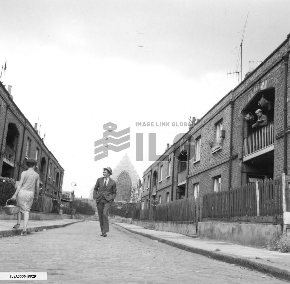 Sparrows Can't Sing (1962) Film
