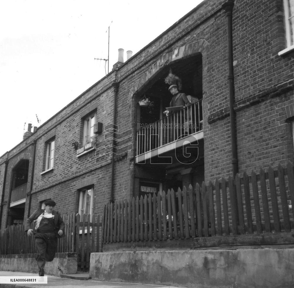 Sparrows Can't Sing (1962) Film