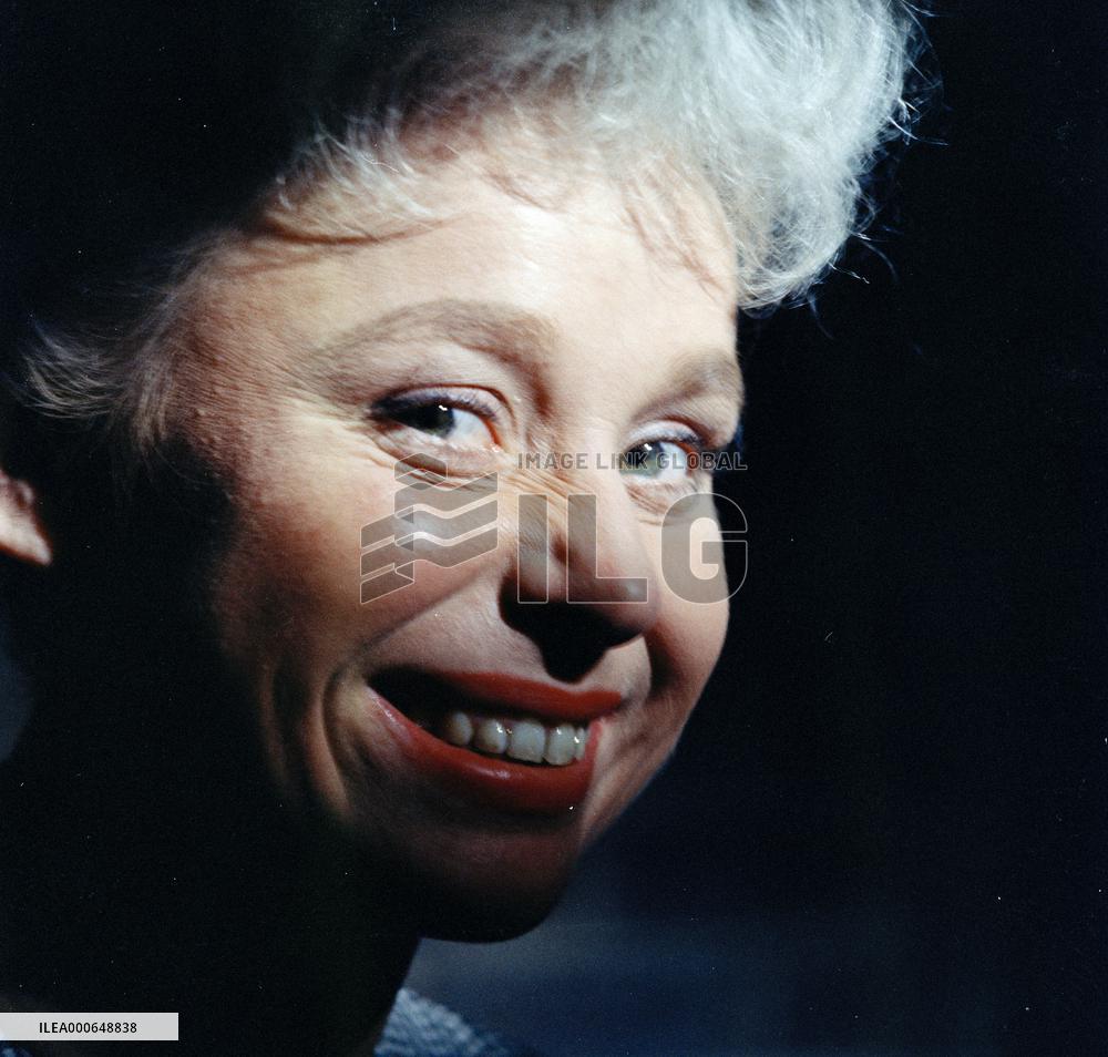 Sparrows Can't Sing (1962) Film