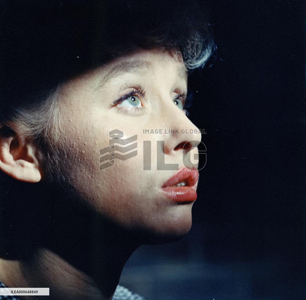 Sparrows Can't Sing (1962) Film