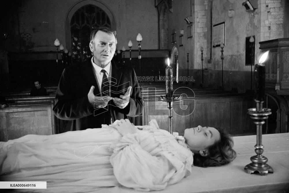 To the Devil a Daughter (1976) Film