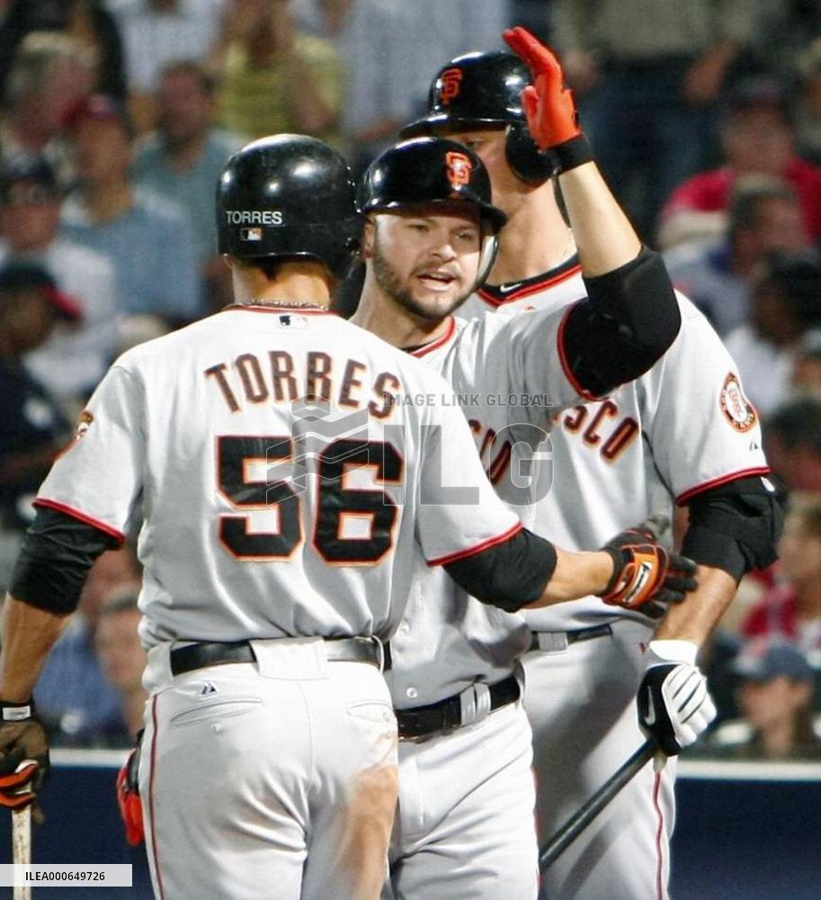 Giants advances to NL champ series