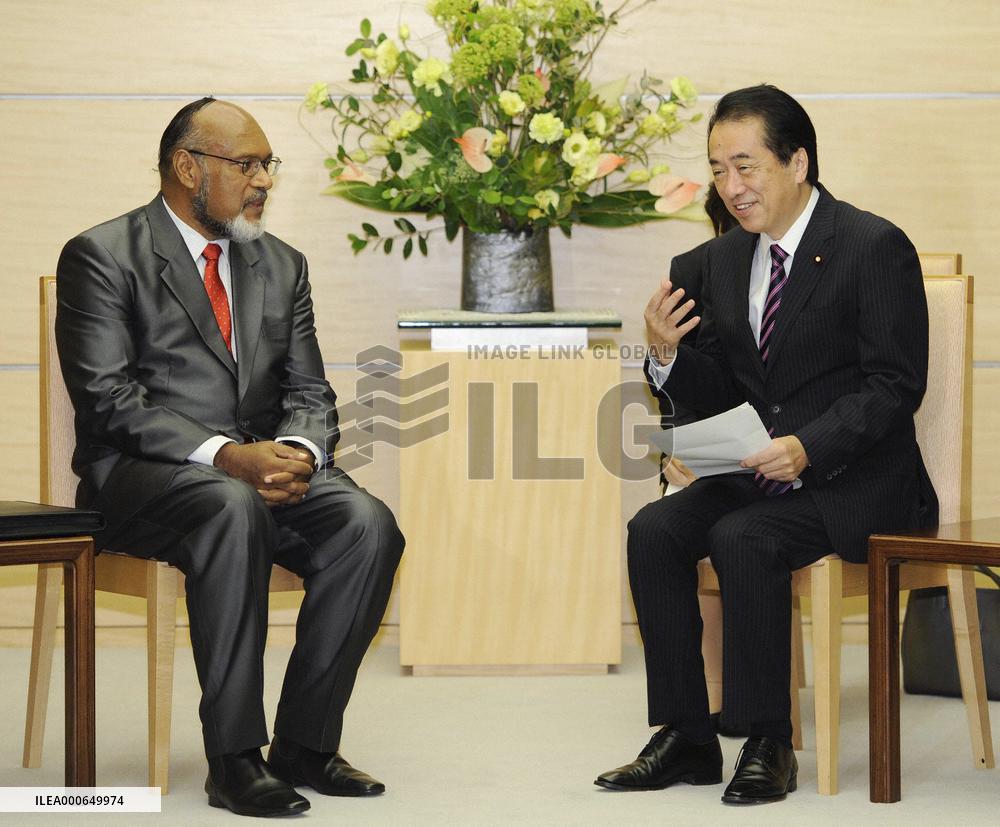 Japan, Vanuatu prime ministers in Tokyo