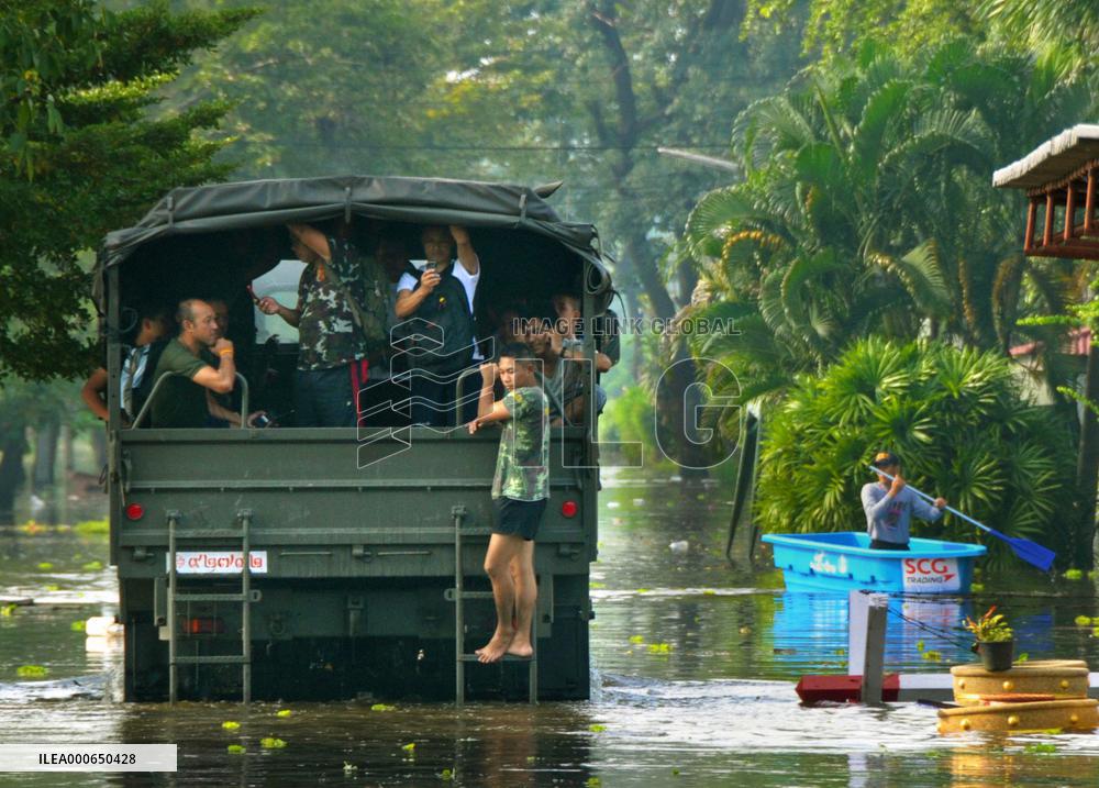 Flood-hit northern Bangkok