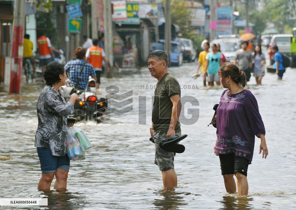 Northern Bangkok inundated